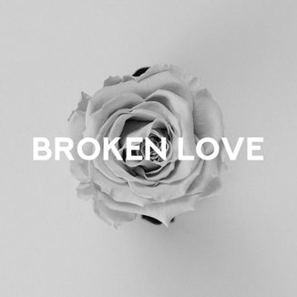 Foto da capa: Broken Love