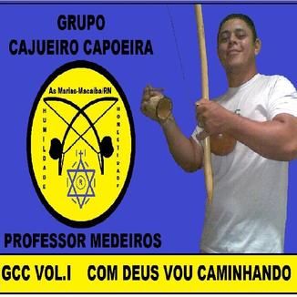 Foto da capa: COM DEUS VOU CAMINHANDO