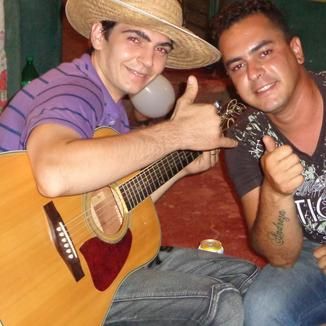 Foto da capa: Lukas & Henrique Acustico