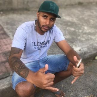 Foto da capa: MTG - TOMA SEQUENCIA DE MACETADA ( DJS TL MPC & FERRUJO DA SERRA )
