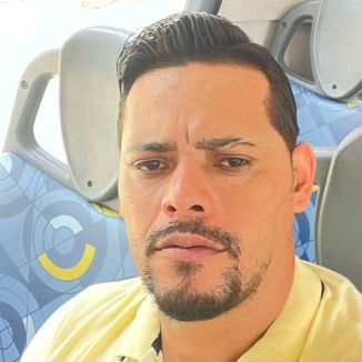 Foto da capa: Eu inda Estou Aqui