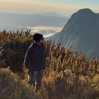 Foto da capa: Solo-Composições