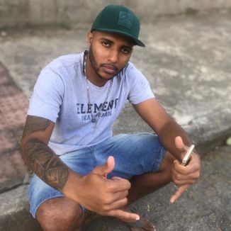 Foto da capa: Mc Kitinho E Mc Gw - Cai Com Tudo , Toma Porradão - Dj TL MPC