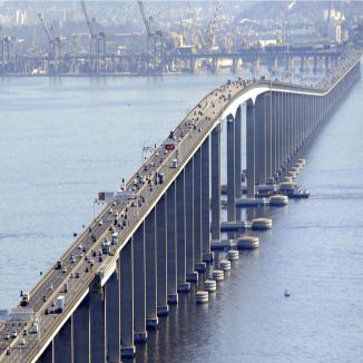 Foto da capa: Via Ponte Rio-Niterói [Intro-Versão]
