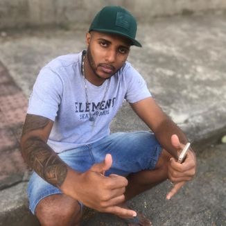 Foto da capa: MC FLAVINHO & MC THEUZYN = PRA VER ELAS ATE O CHAO ((DJ TL MPC))