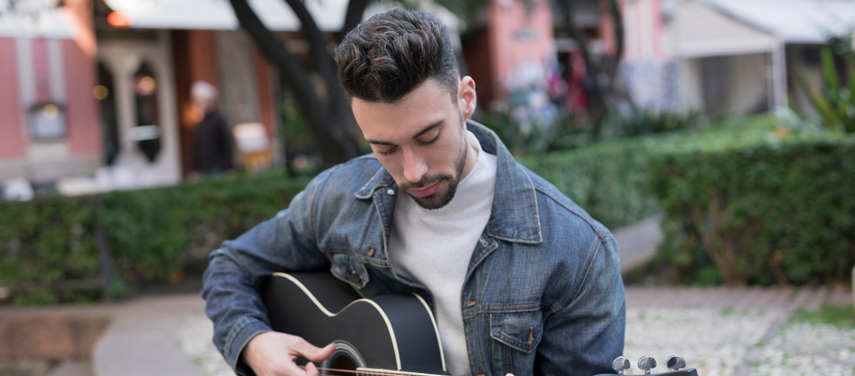 Post em destaque: Aprende 10 canciones en guitarra para principiantes