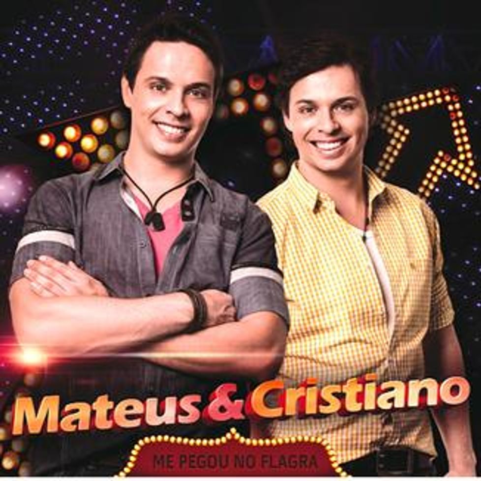 Mateus e Cristiano - Eu Sou Peão - (Clipe Oficial) - { Sertanejo