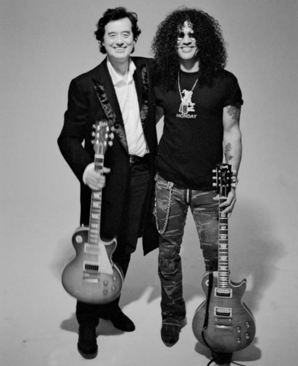 Jimmy Page y Slash con su guitarras Gibson Les Paul