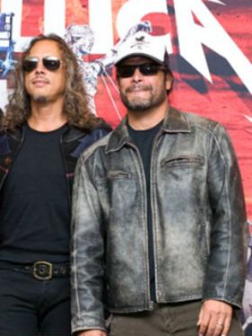 Metallica faz versão desastrosa para hit do ABBA; vem ver!