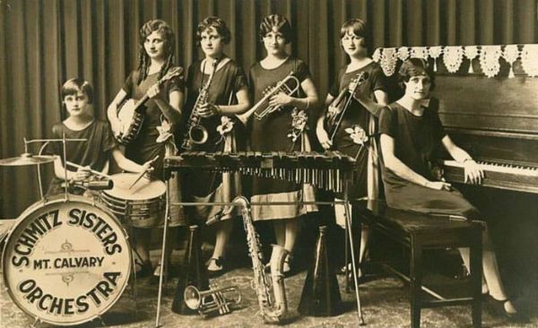 Smith Sisters Orchestra, uma das gigs de Viola