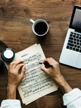 5 hits mundias que originalmente foram escritos para outros artistas