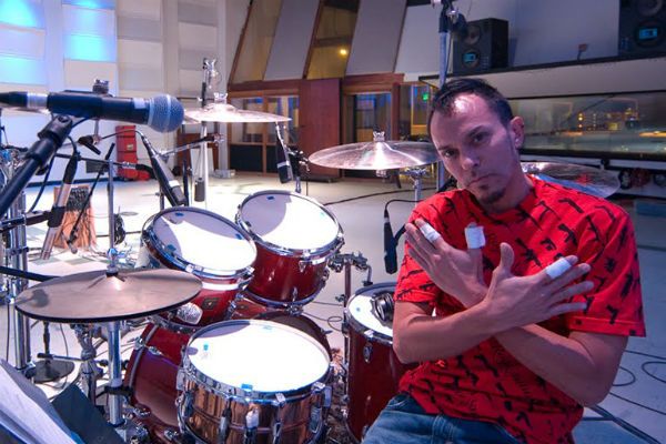 Bryan Mantia, baterista