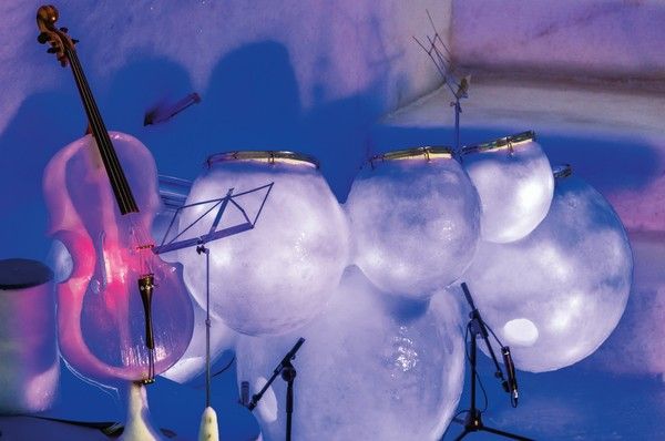 Violoncelo e bateria de gelo fazem parte da Ice Music