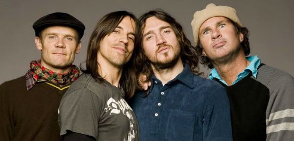 Flea, Anthony Kiedis, John Frusciante e Flea, a formação clássica do Red Hot está de volta