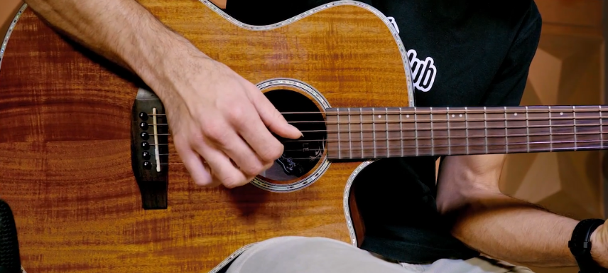 10 vídeos de fingerstyle para treinar e aprender a técnica