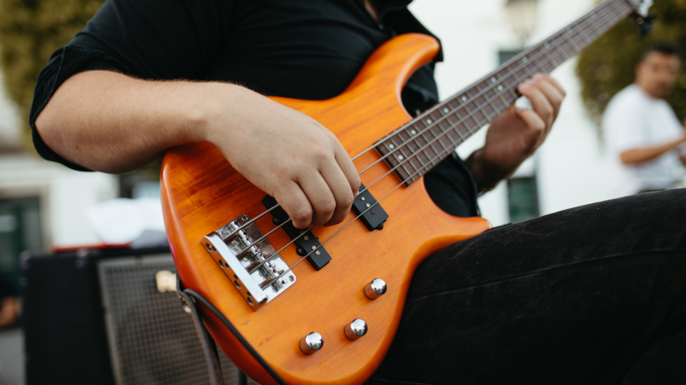 Aprenda 20 linhas de baixo para iniciantes