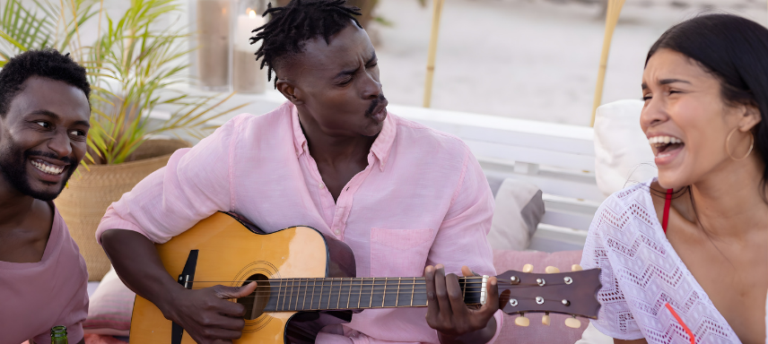 Aprenda 15 sambas fáceis de tocar no violão