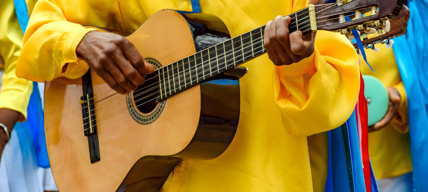 12 músicas antigas de Carnaval para tocar no violão