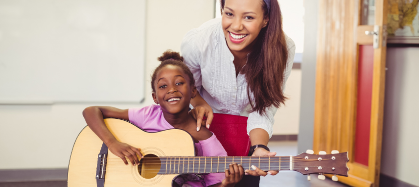 Aprenda a tocar 15 músicas para o Dia das Mães