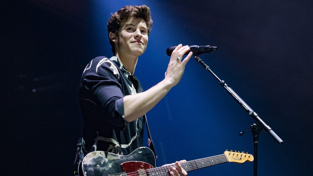 Shawn Mendes diz que foi tocado ao ouvir louvor sobre Jesus