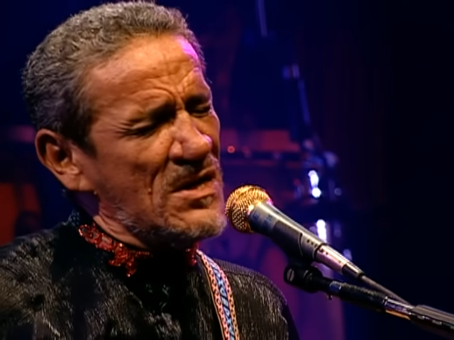 Zé Ramalho cantando Chão de Giz