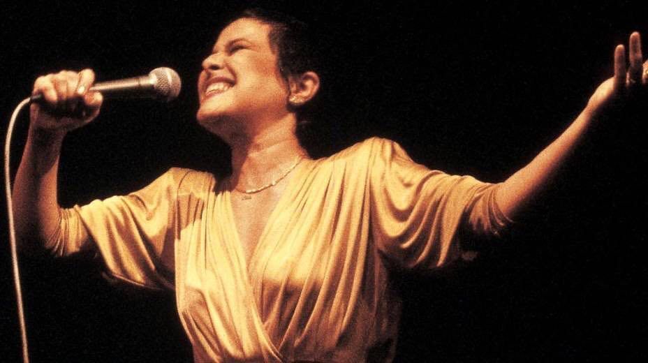 8 importantes vozes femininas na história da música brasileira: de Elza  Soares a Cássia Eller
