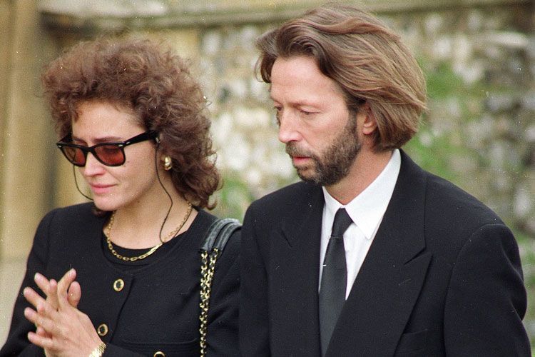 Lory Del Santo e Eric Clapton no funeral de Conor