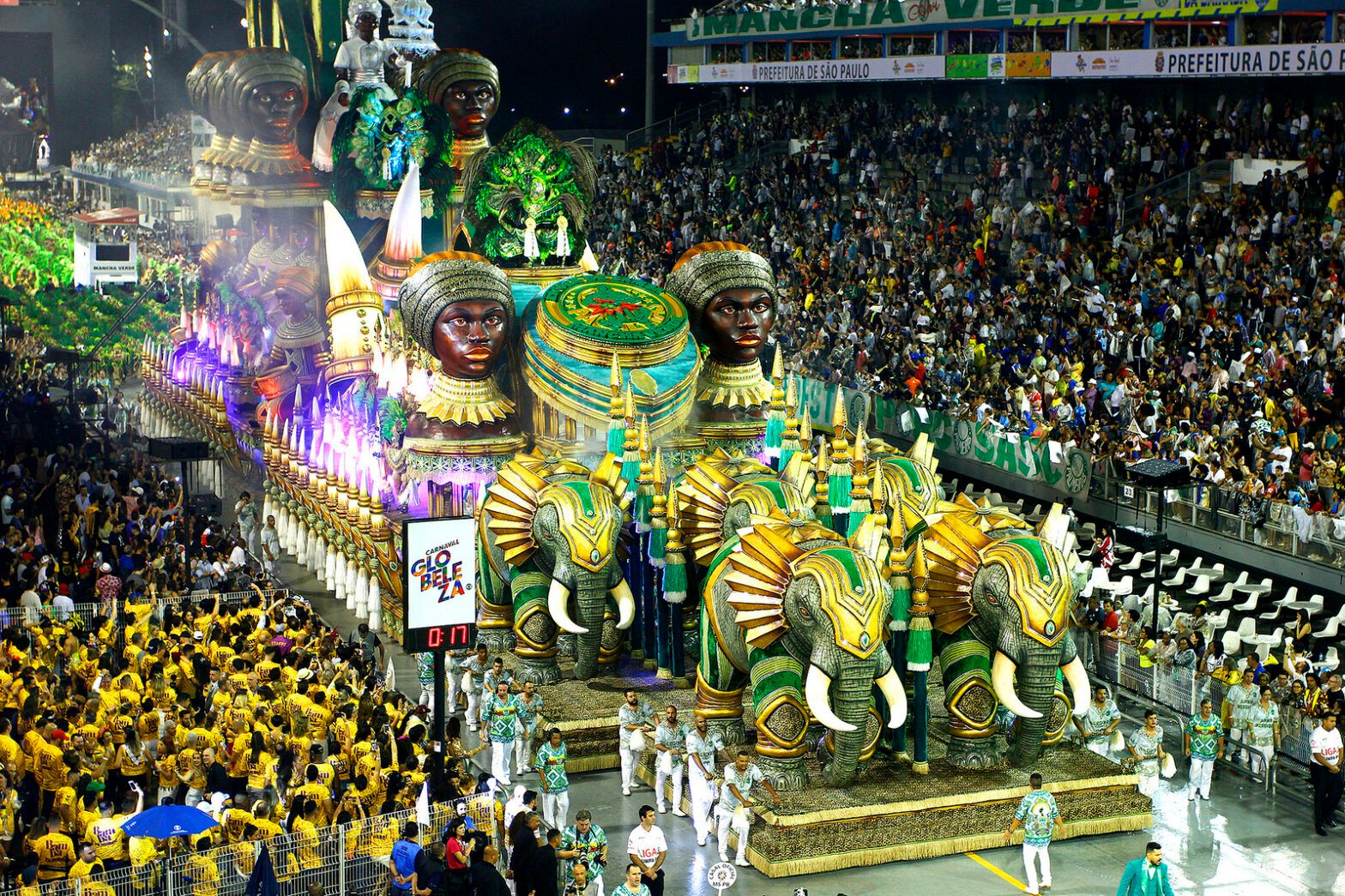 Tudo sobre o desfile das escolas de samba de São Paulo - LETRAS.MUS.BR
