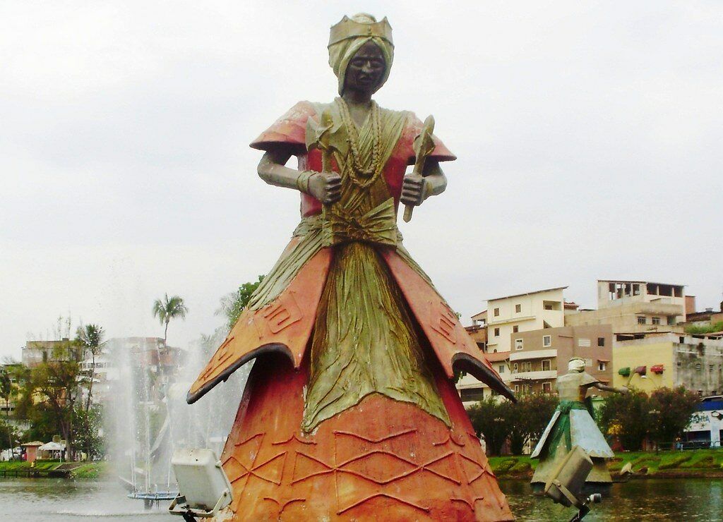 Estátua de Xangô no Dique do Tororó, em Salvador