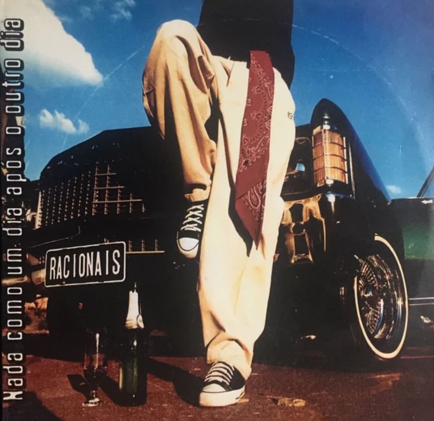 Capa do álbum Nada Como um Dia Após o Outro Dia, do Racionais MC's