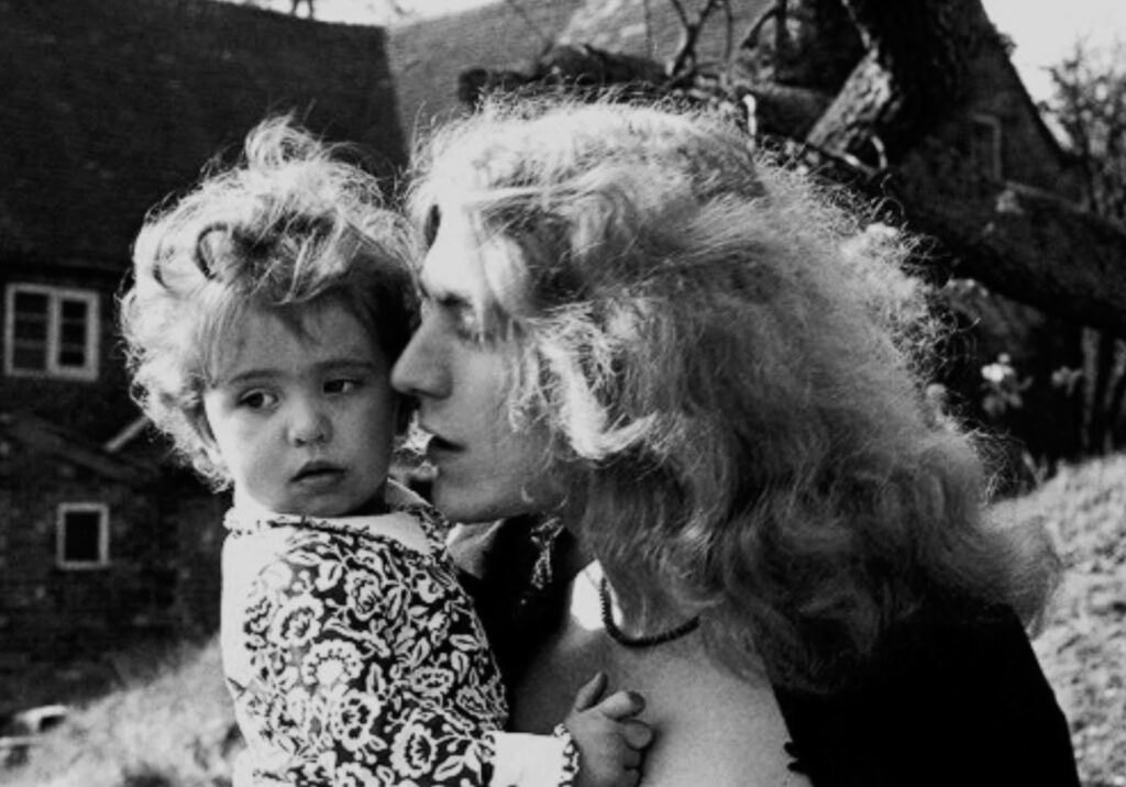 Robert Plant e seu filho Karac