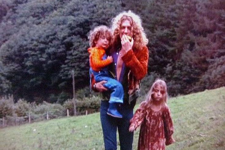 Robert Plant com os filhos Karac e Carmen