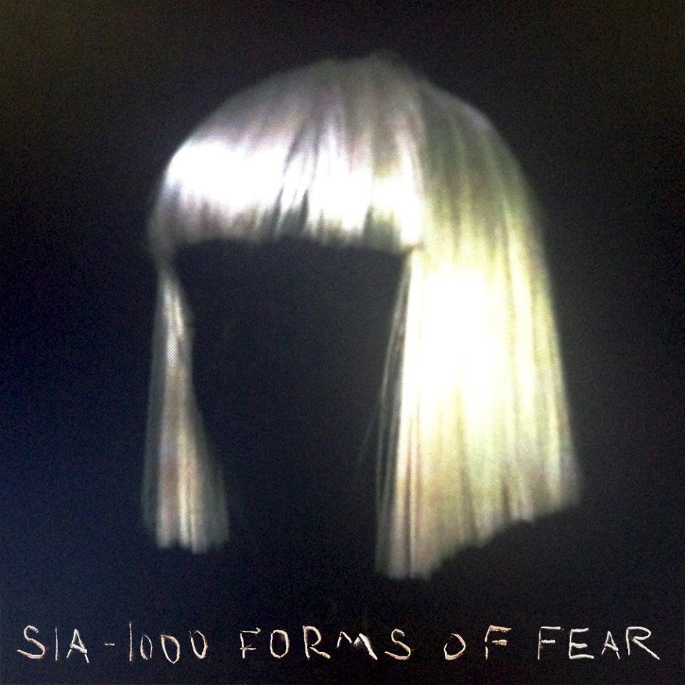 Capa do álbum 1000 Forms of Fear, da Sia