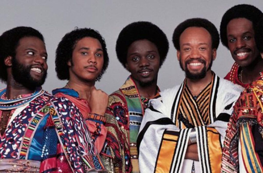 Earth, Wind And Fire as melhores músicas para curtir e dançar LETRAS