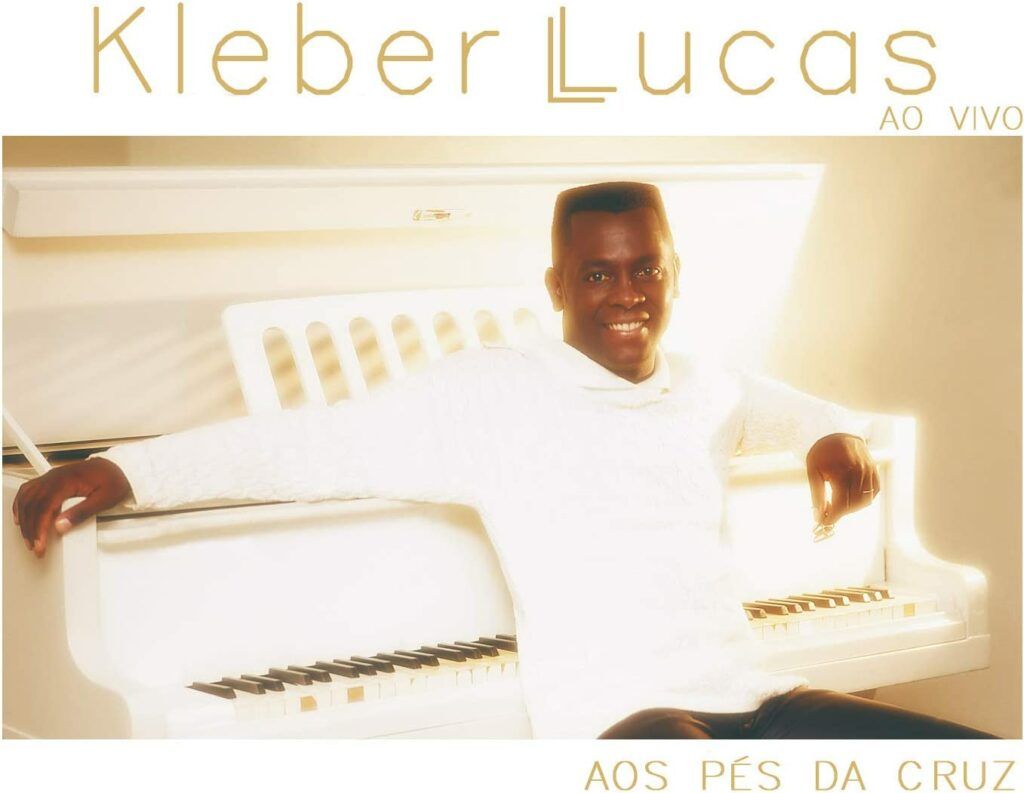 Capa do álbum Aos Pés da Cruz, de Kleber Lucas