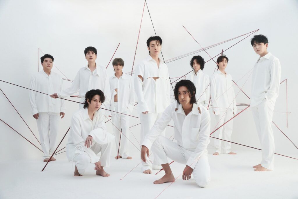 En la imagen, están los miembros de SUPER JUNIOR