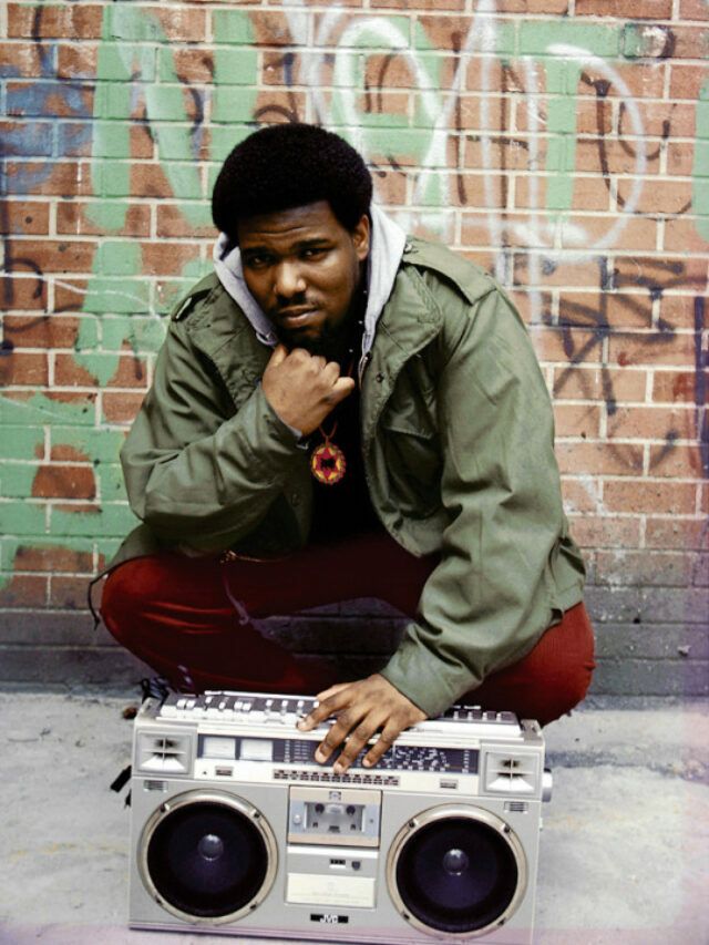 cropped-f680020-DJ-Afrika-