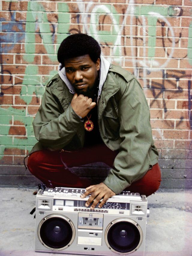 cropped-f680020-DJ-Afrika-
