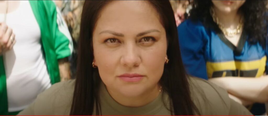 Lili Melgar no clipe de El Jefe, da Shakira