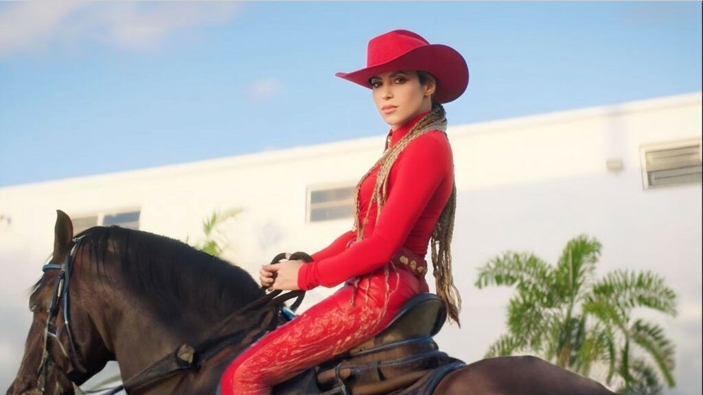Shakira no clipe de El Jefe