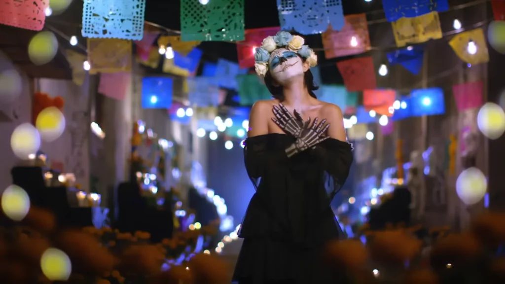 Angela Aguilar en el video de La Llorona