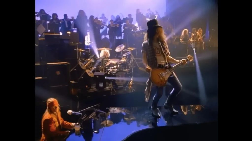 Guns N' Roses no clipe de November Rain