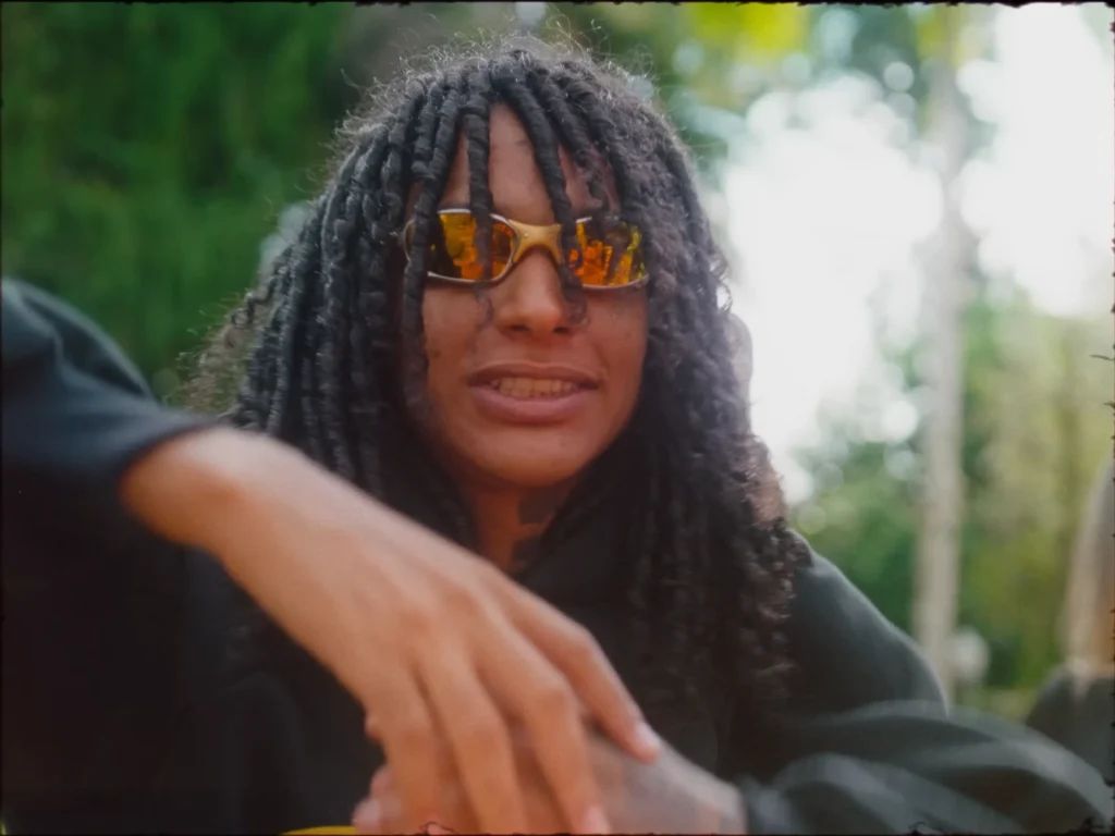 Oruam no clipe de OH GAROTA QUERO VOCÊ SÓ PRA MIM