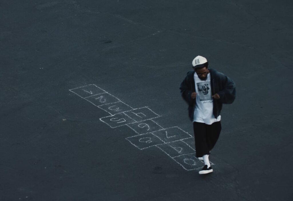 Kendrick Lamar no clipe de Not Like Us