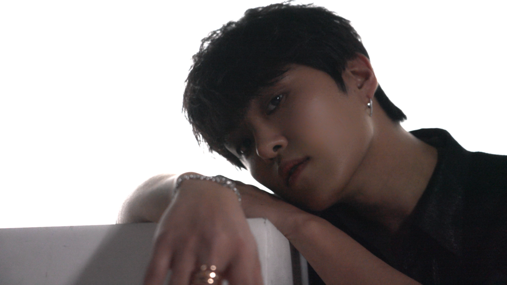 Hajoon, miembro de The Rose