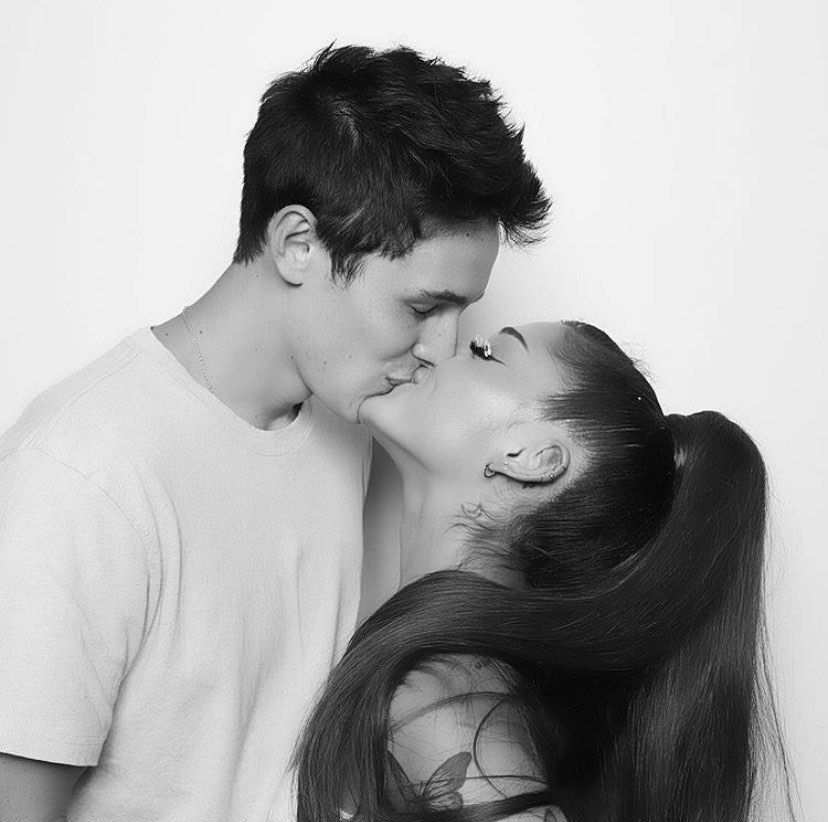 Ariana Grande e Dalton Gomez