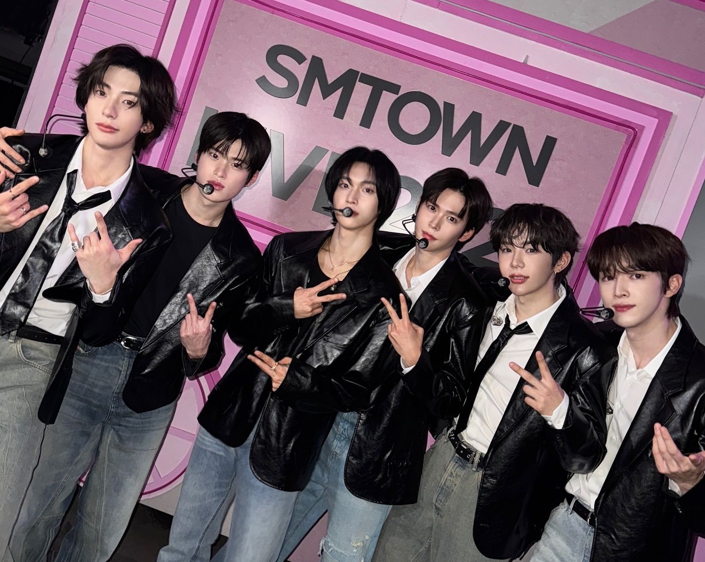 ミュージック ZEROBASEONE ENHYPEN RIIZE design-sem-nome-2025-08-