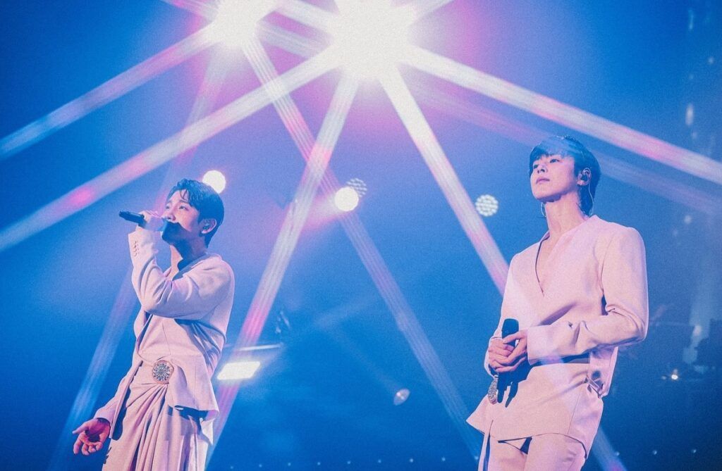 Yunho e Changmin (TVXQ) renovam com a SM Entertainment