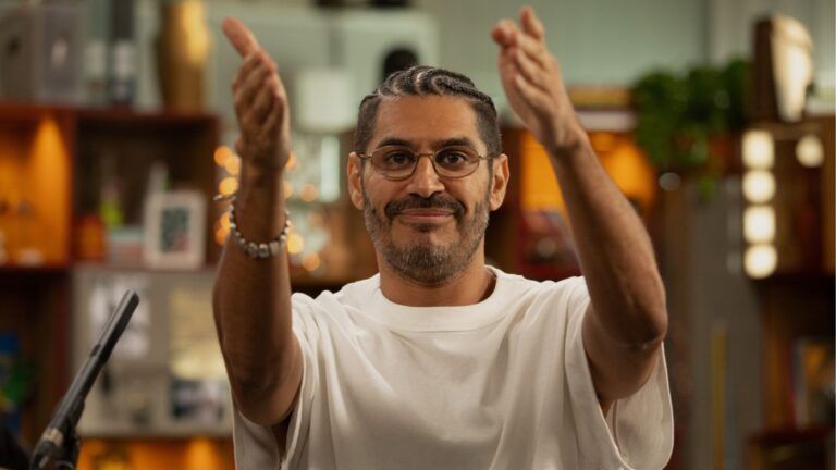 Criolo celebra 15 anos de “Nó na Orelha” no Tiny Desk Brasil com banda original