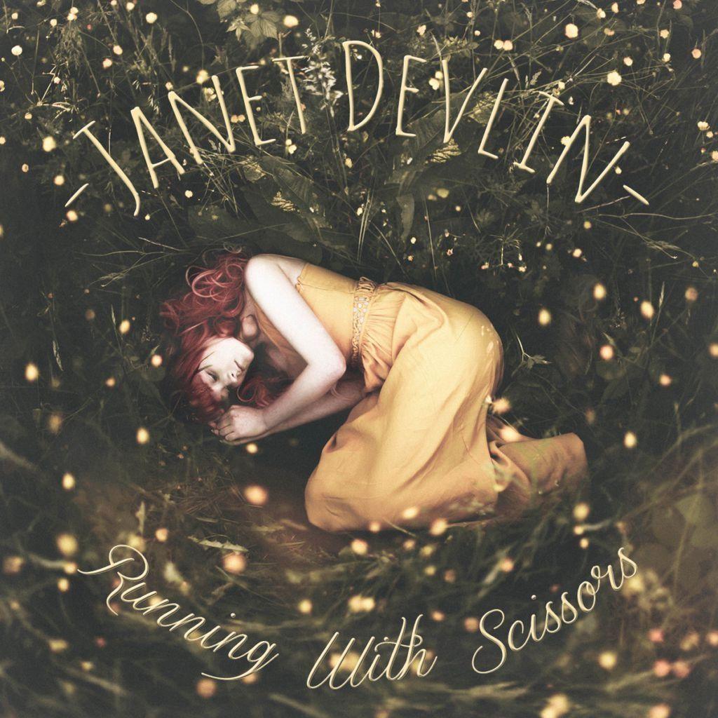 Portada de Álbum "Running With Scissors", de Janet Devlin